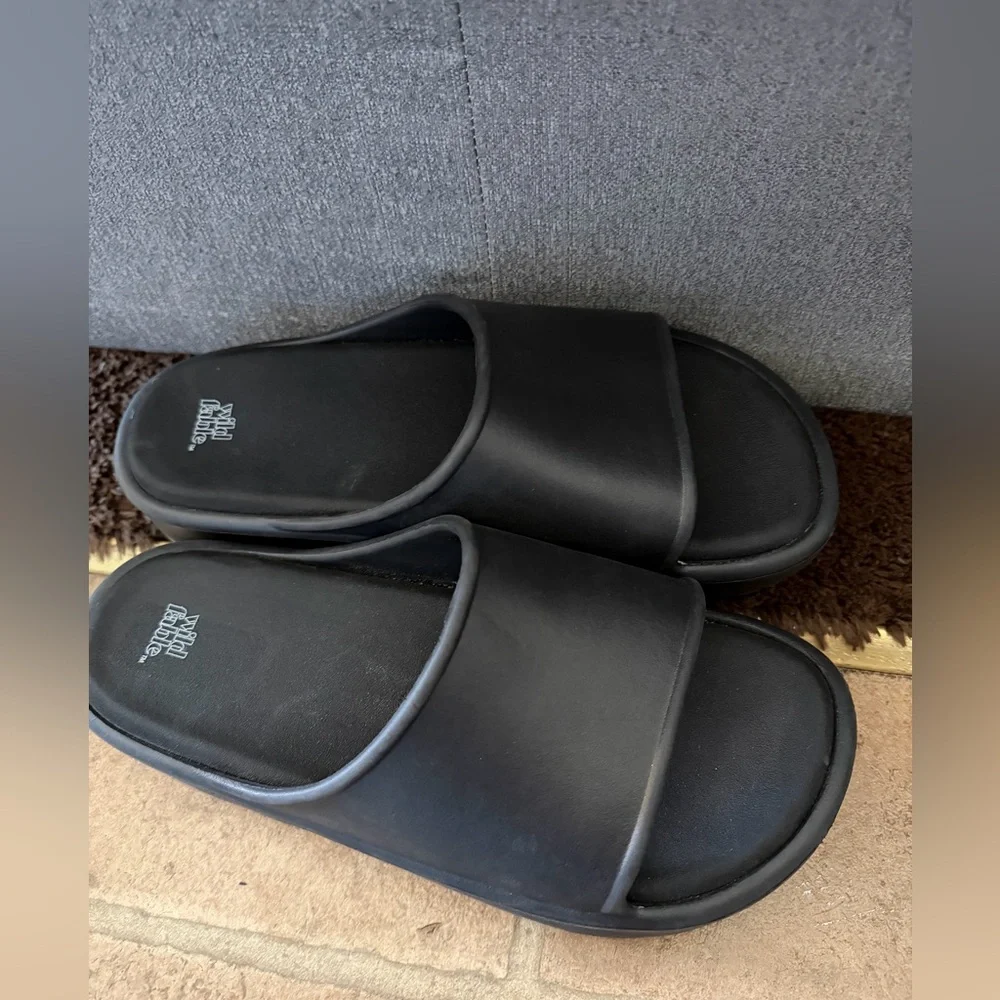Wild Fable Black Slide Sandals Size 8 Minimalist Casual Comfort Slides - Picture 2 of 7